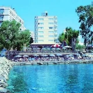 Crusader Beach 호텔